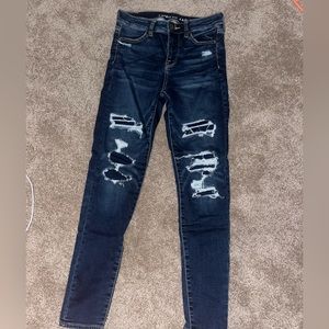 American eagle ripped skinny jeans.